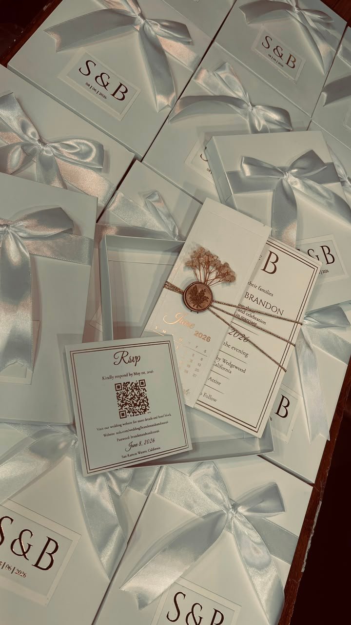 Ultra Premium Boxed Invitation